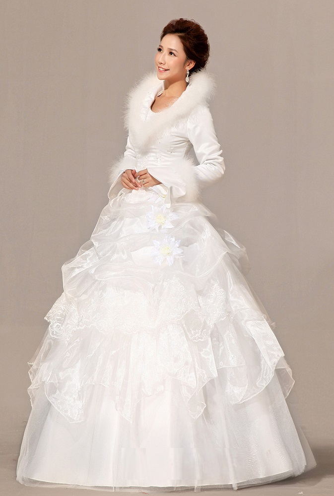 winter wedding dresses with fur